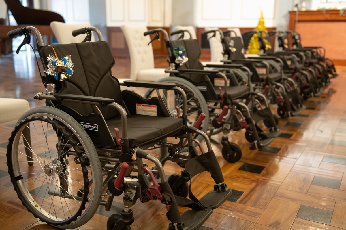 車椅子の寄贈先施設を募集します